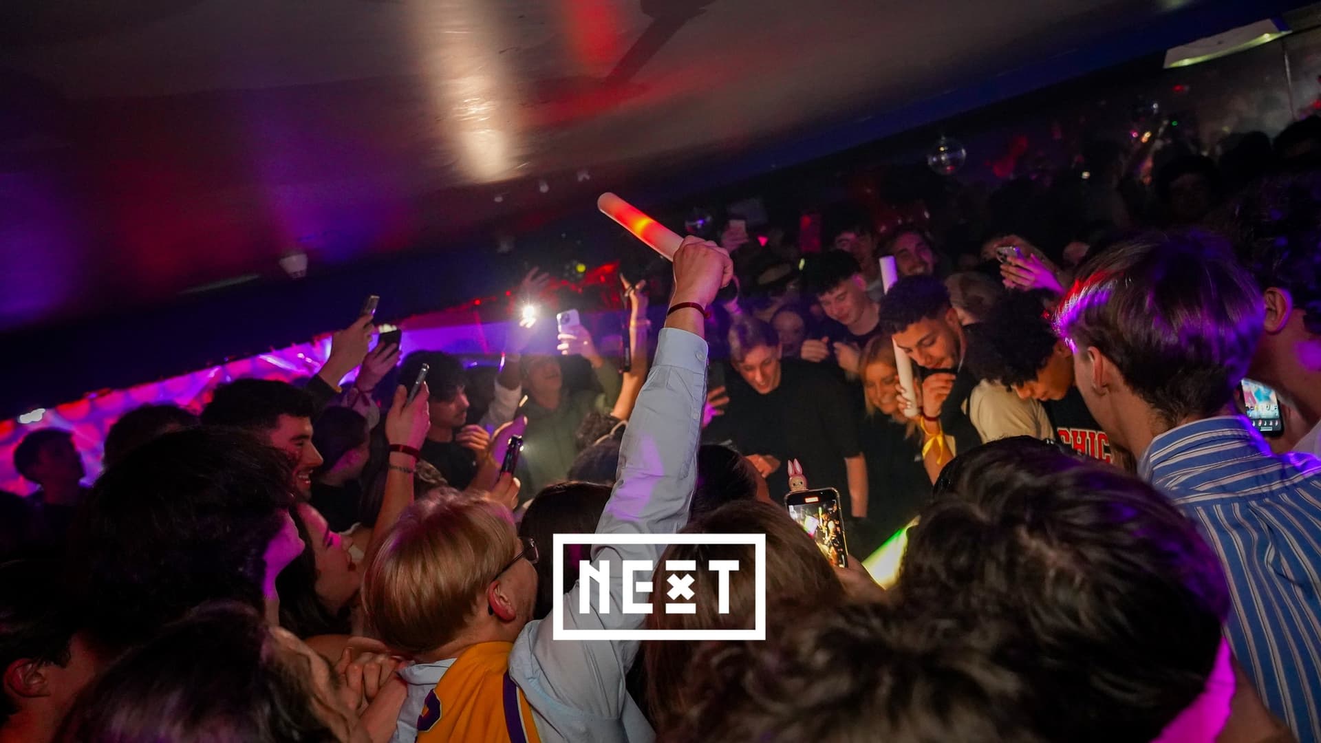 Anniversaire en boîte de nuit au Next Club Strasbourg — table VIP et pack champagne